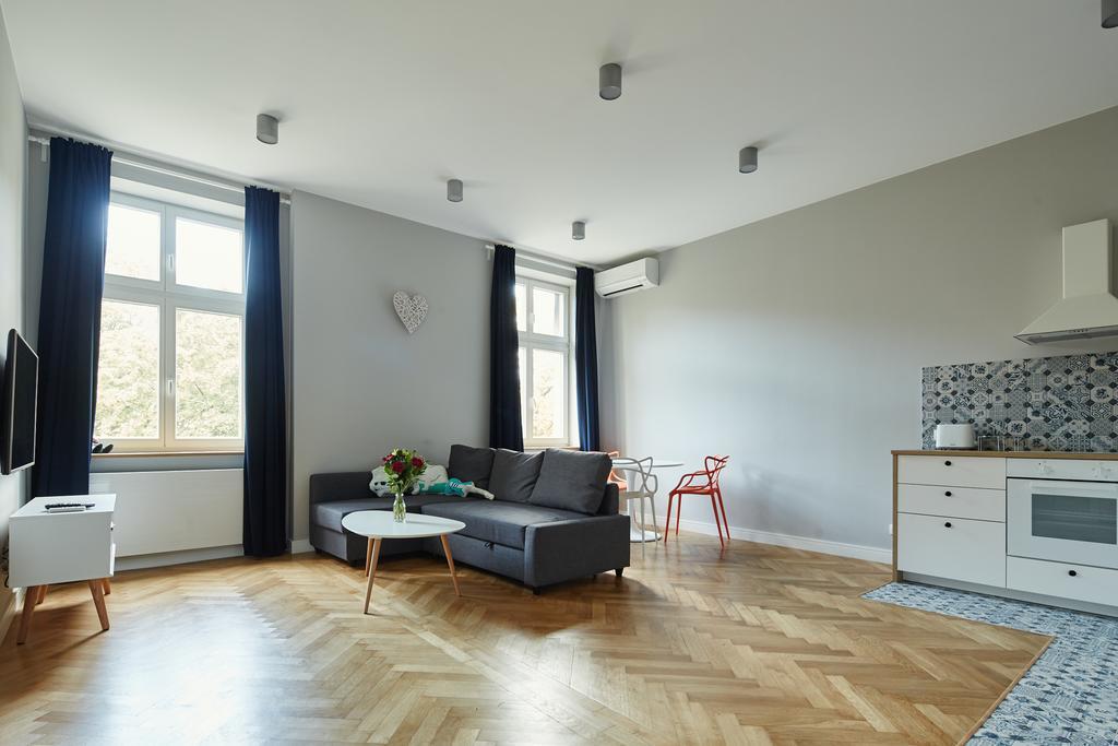 Playroom Aparthotel クラクフ エクステリア 写真
