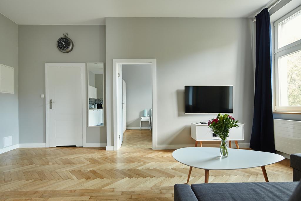 Playroom Aparthotel クラクフ エクステリア 写真