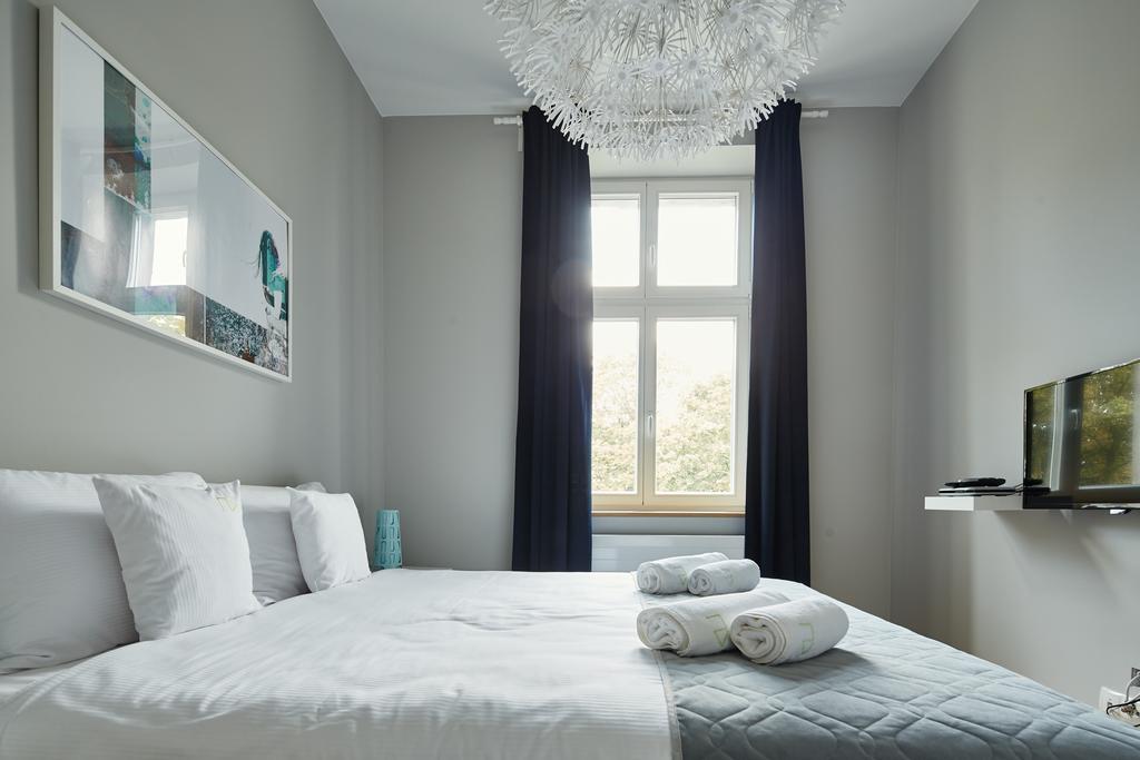 Playroom Aparthotel クラクフ エクステリア 写真