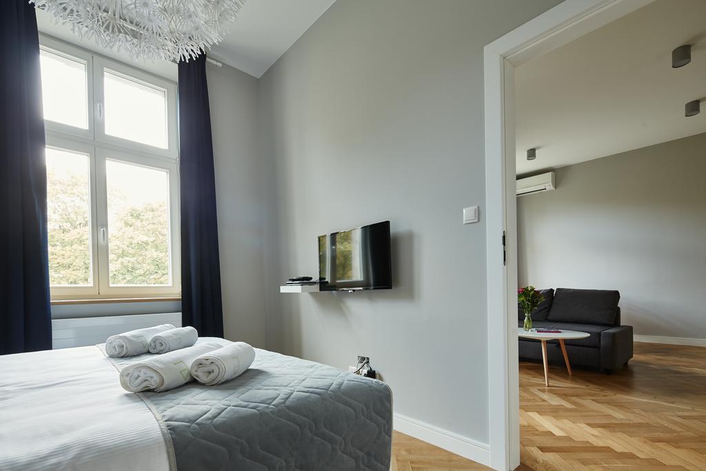 Playroom Aparthotel クラクフ エクステリア 写真
