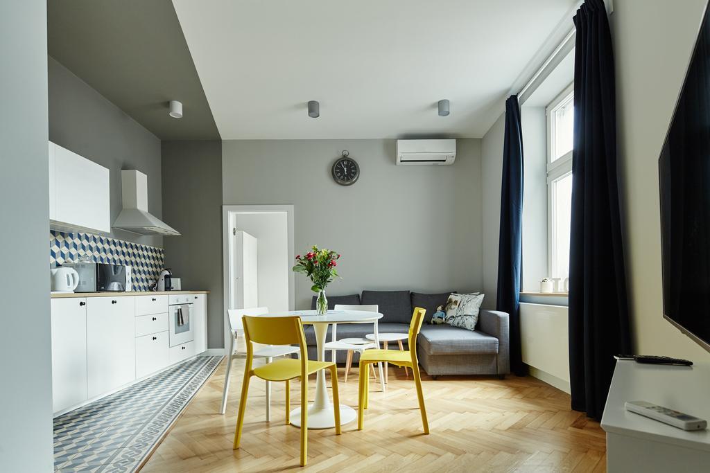Playroom Aparthotel クラクフ エクステリア 写真