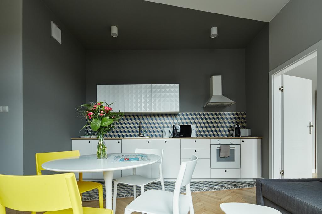 Playroom Aparthotel クラクフ エクステリア 写真