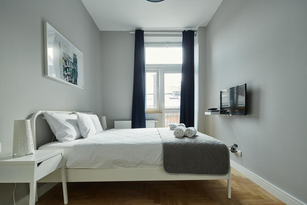 Playroom Aparthotel クラクフ エクステリア 写真