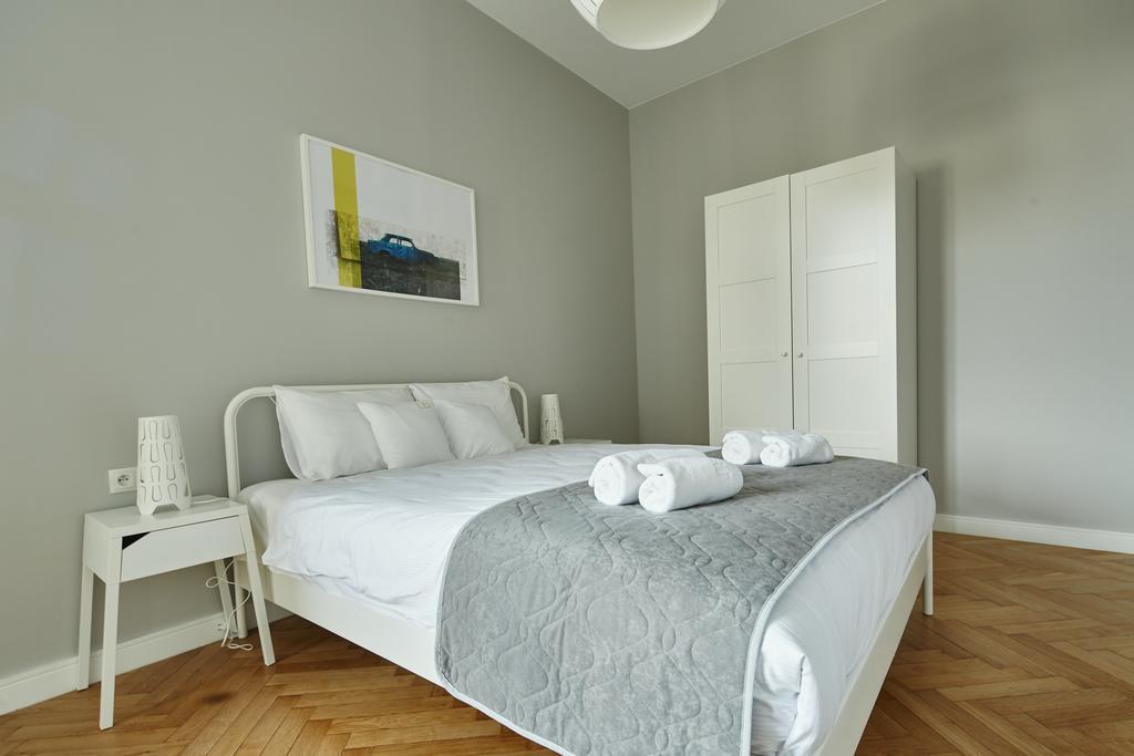 Playroom Aparthotel クラクフ エクステリア 写真