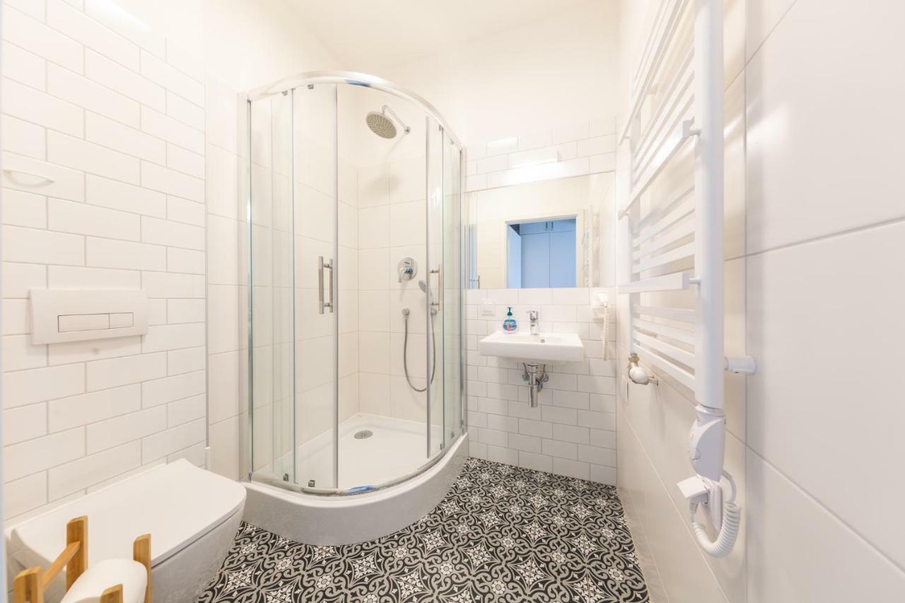 Playroom Aparthotel クラクフ エクステリア 写真