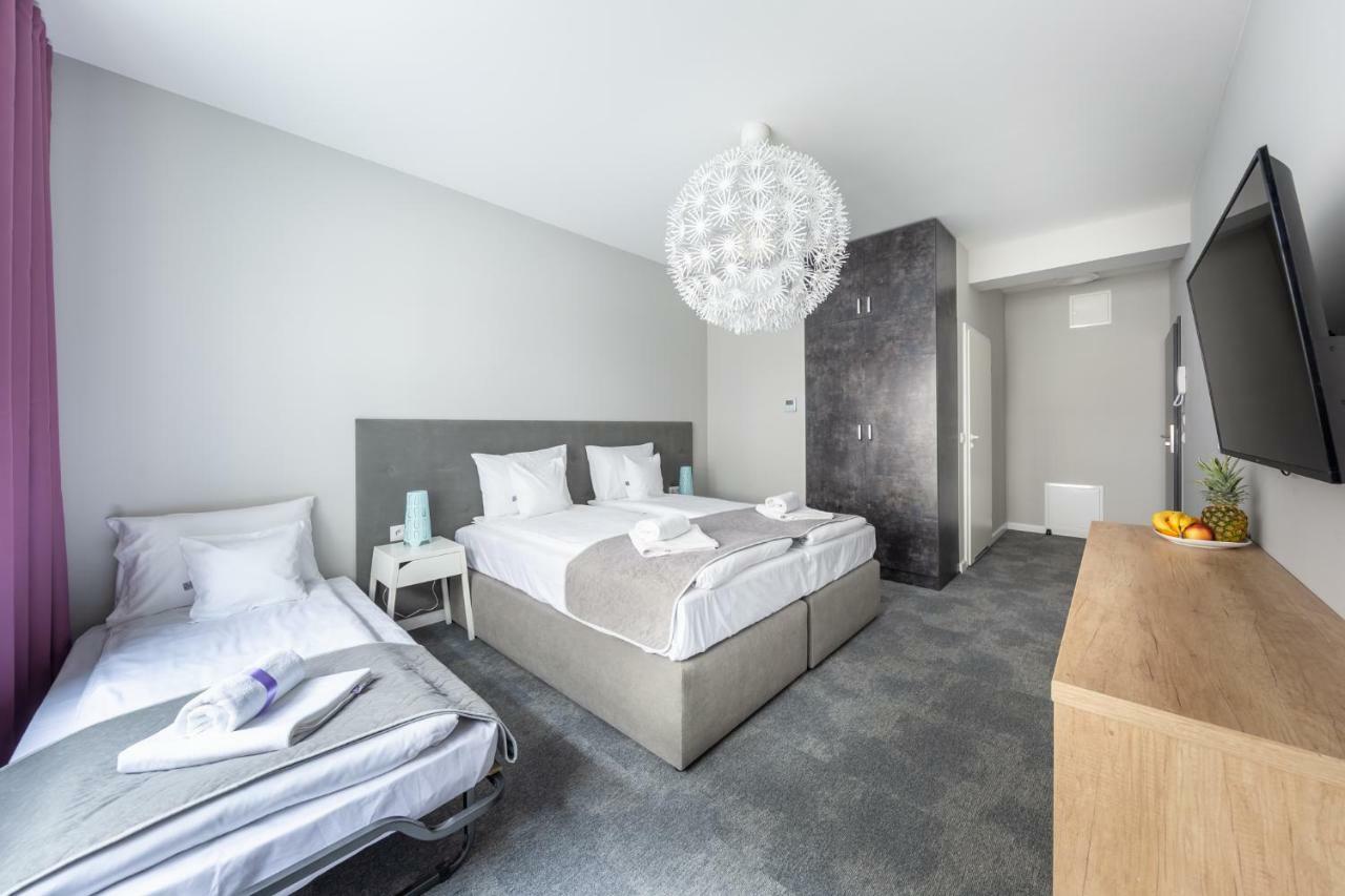 Playroom Aparthotel クラクフ エクステリア 写真